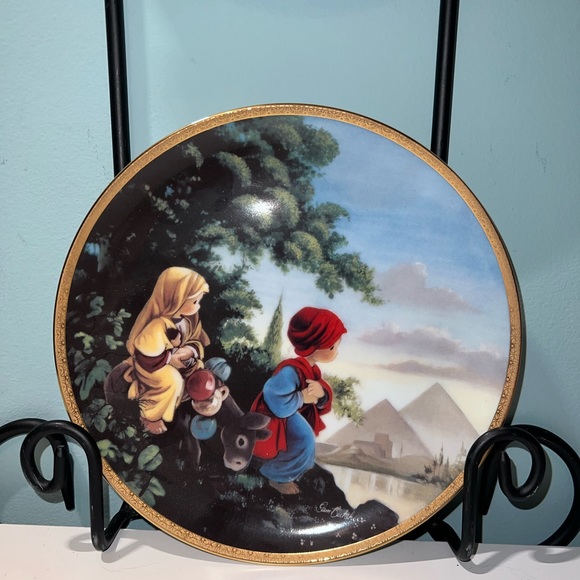 The Hamilton Collection from Precious Moment Bible Story Plate Collection (3) - Picture 2 of 7